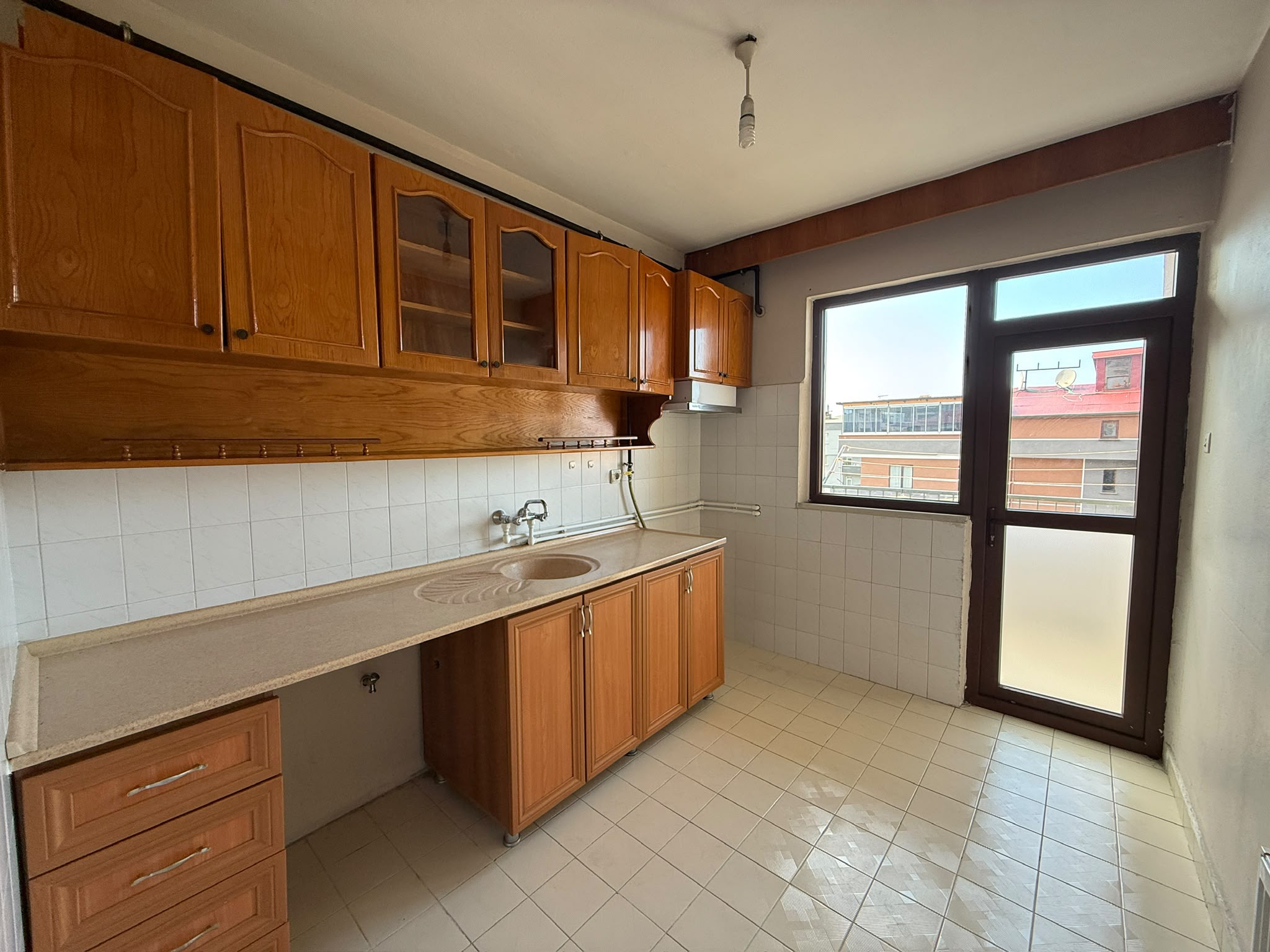 AYDINLIKEVLER SEYRAN APARTMANI
